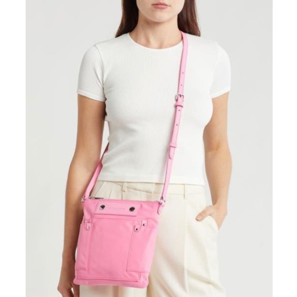 Marc Jacobs Handbags - NWOT Marc Jacobs Preppy Swing Pack Crossbody Bag - Pink